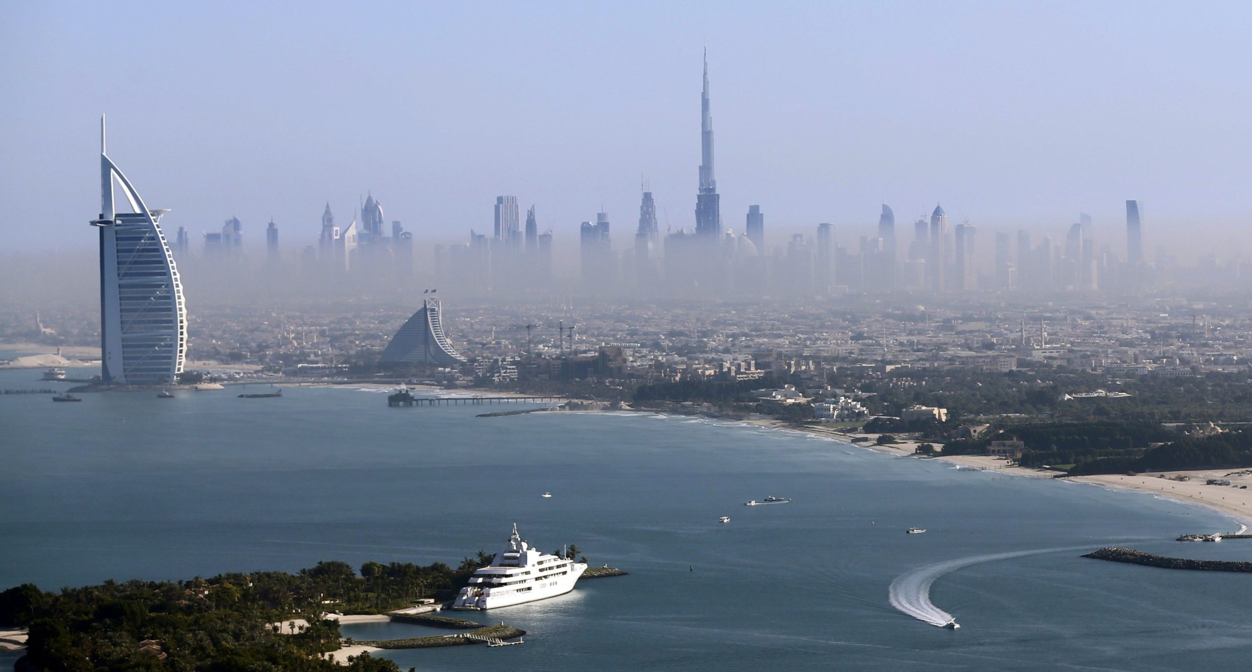 شرایط خرید و فروش املاک در امارات